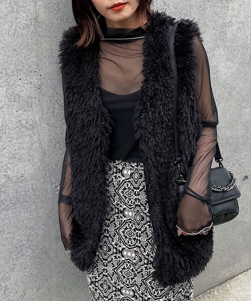 PAGEBOY(ページボーイ)の「カーリーファーベスト(ジャケット/アウター・レディース・オフホワイト05/ブラック09/グレージュ12・F)」の14枚目の写真