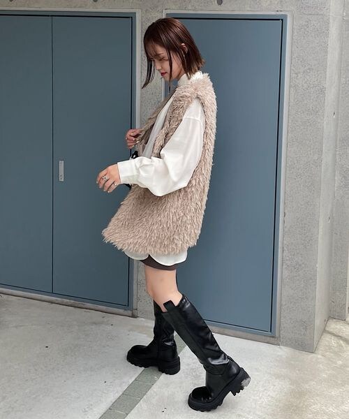 PAGEBOY(ページボーイ)の「カーリーファーベスト(ジャケット/アウター・レディース・オフホワイト05/ブラック09/グレージュ12・F)」の22枚目の写真