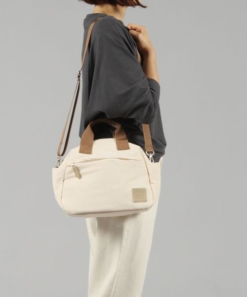 studio CLIP（スタディオクリップ）の「軽らくショルダーバッグ（バッグ・レディース・ブラック19/ブラウン50/アイボリー52・F）」の5枚目の写真