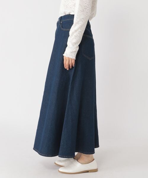 studio CLIP（スタディオクリップ）の「リメイク風フレアデニムスカート（スカート・レディース・ブラックデニム19/フラックス52/インディゴ87・M/L）」の21枚目の写真