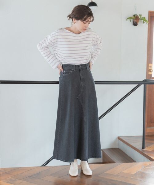 studio CLIP（スタディオクリップ）の「リメイク風フレアデニムスカート（スカート・レディース・ブラックデニム19/フラックス52/インディゴ87・M/L）」の4枚目の写真