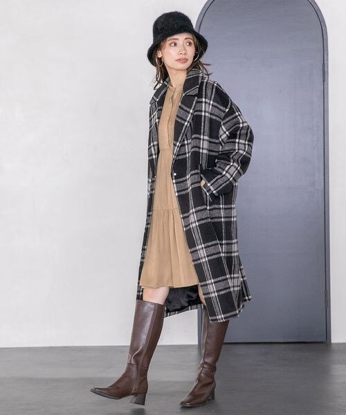mysty woman（ミスティウーマン）の「無地チェックチェスターコート（ジャケット/アウター・レディース・ブラックチェック00/オフチェック08/ブラック無地09/ベージュ無地52・F）」の6枚目の写真