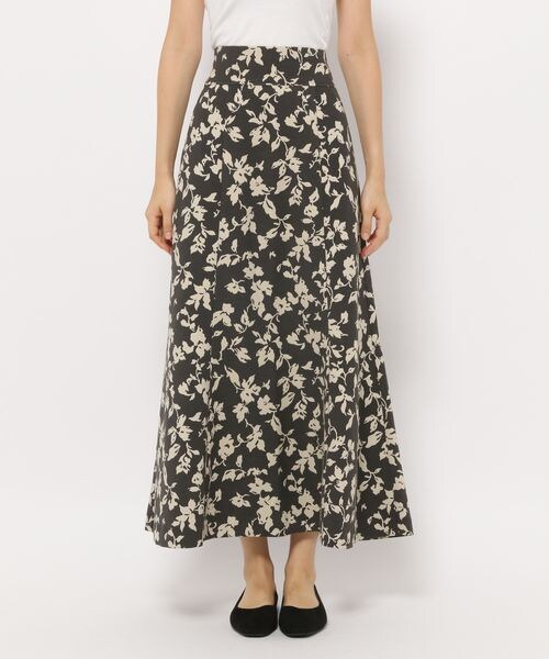 GLOBAL WORK（グローバルワーク）の「ジャガードマーメイドスカート（スカート・レディース・ブラック/花柄09/ブラウン/幾何柄58・FREE）」の14枚目の写真