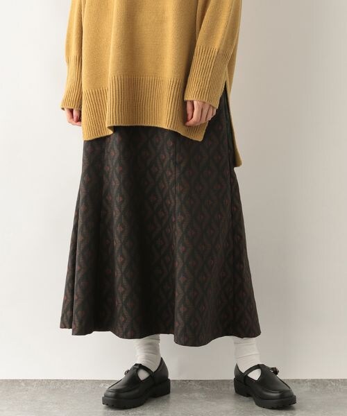 GLOBAL WORK（グローバルワーク）の「ジャガードマーメイドスカート（スカート・レディース・ブラック/花柄09/ブラウン/幾何柄58・FREE）」の12枚目の写真