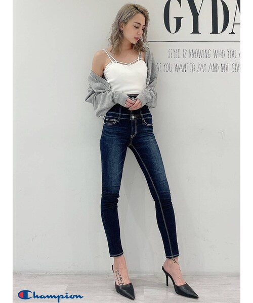 GYDA（ジェイダ）の「ハイウエストボタン スキニーデニムパンツ（デニムパンツ・インディゴ・S）」の7枚目の写真