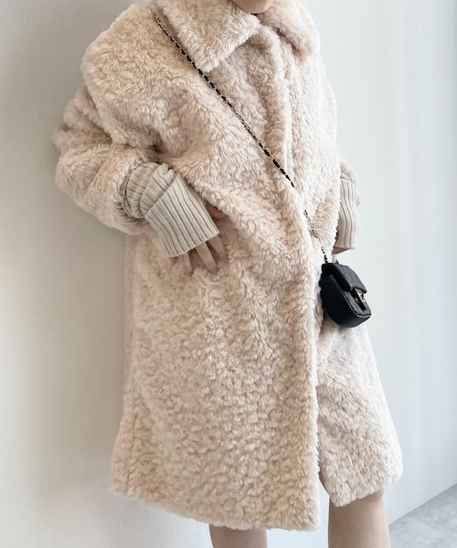 w closet（ダブルクローゼット）の「フェイクファーコート（）」 - WEAR