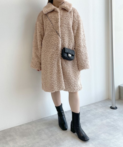 w closet（ダブルクローゼット）の「フェイクファーコート（）」 - WEAR