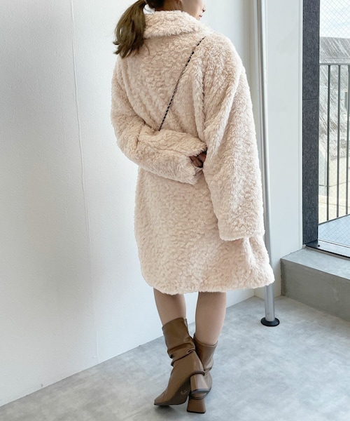 w closet（ダブルクローゼット）の「フェイクファーコート（）」 - WEAR