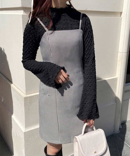 one after another NICE CLAUP（ワンアフターアナザーナイスクラップ）の「ぽこぽこSETワンピース（ワンピース/ドレス・レディース・ベージュ/ブラック/アイボリー・0）」の2枚目の写真