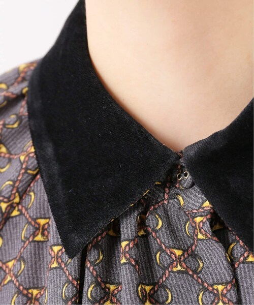 IENA(イエナ)の「IENA LA BOUCLE ビットプリント ワンピース(その他・グレーA/フリー)」の11枚目の写真
