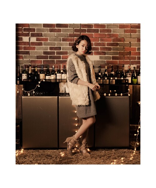 gracegift（グレースギフト）の「韓國奢華仿狐貍毛皮草背心（ジャケット/アウター・レディース・米白・F）」の4枚目の写真