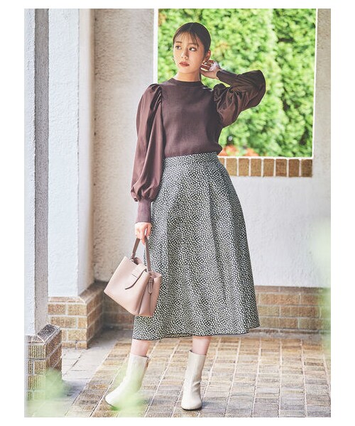 Te chichi（テチチ）の「フラワージャカードリバーシブルスカート（スカート・ブラック/ネイビー・S/M）」の3枚目の写真