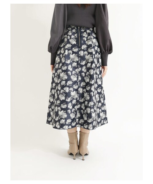 Te chichi（テチチ）の「フラワージャカードリバーシブルスカート（スカート・ブラック/ネイビー・S/M）」の18枚目の写真