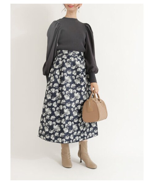 Te chichi（テチチ）の「フラワージャカードリバーシブルスカート（スカート・ブラック/ネイビー・S/M）」の8枚目の写真