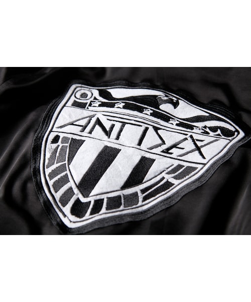 Slightly Numb（スライトリーナム）の「LIKER MA-1 JACKET（ジャケット/アウター・other）」の4枚目の写真