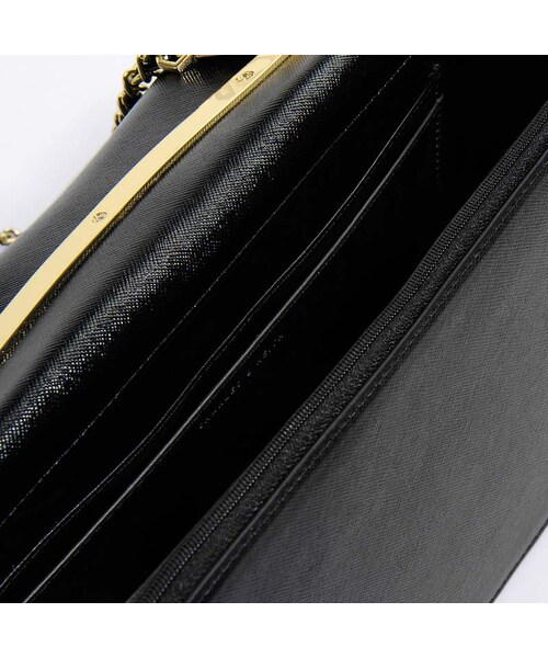 CHARLES & KEITH（チャールズ & キース）の「CLASSIC CLUTCH（その他・レディース・Pink/Black）」の3枚目の写真