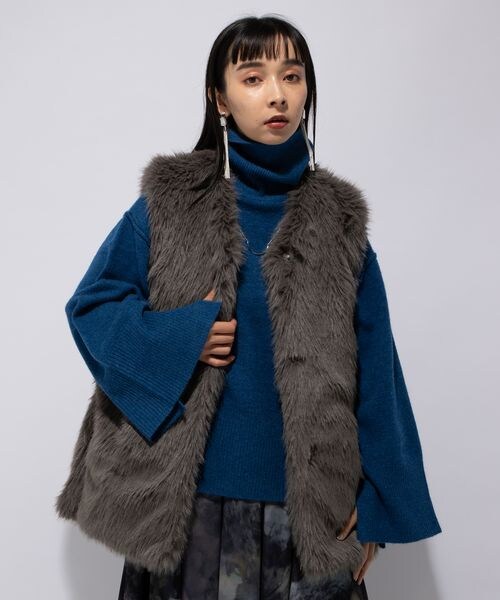 HARE（ハレ）の「リバーシブルフェイクスエード＊ファーベスト