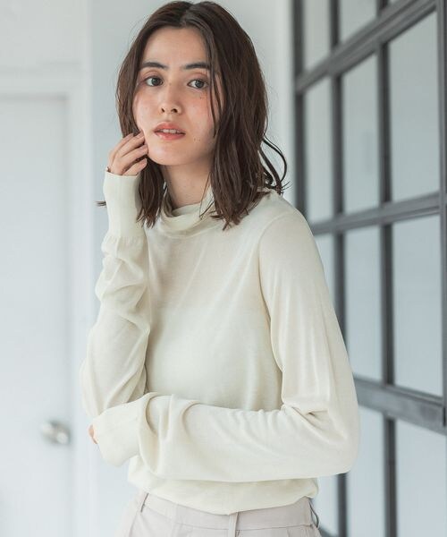 LEPSIM（レプシィム）の「14ゲージシアーハイネックニットプルオーバー（トップス・レディース・アイボリー08/ブラック09/ブルー85・M/L）」の4枚目の写真