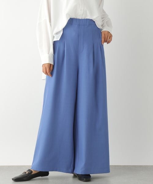 LEPSIM（レプシィム）の「タックワイドパンツ（パンツ・レディース・ブラック09/グレー15/ブラウン55/ブルー83・FREE SIZE）」の4枚目の写真