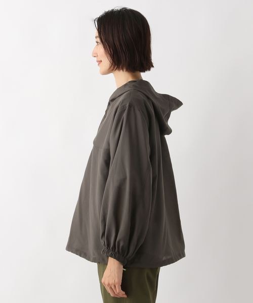 LEPSIM(レプシィム)の「アノラックジッププルオーバー(トップス・レディース・グレージュ13/チャコール19・FREE SIZE)」の7枚目の写真