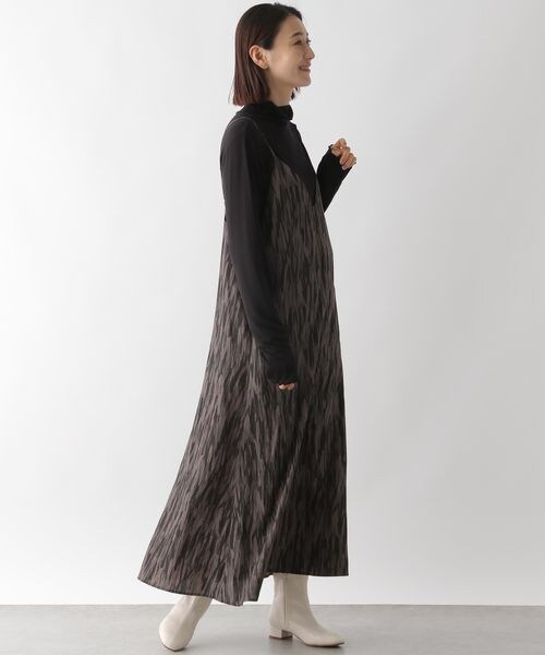 LEPSIM（レプシィム）の「シアータートルカットソー（トップス・レディース・オフホワイト05/ブラック09/ピンク21/グリーン75・FREE SIZE）」の9枚目の写真