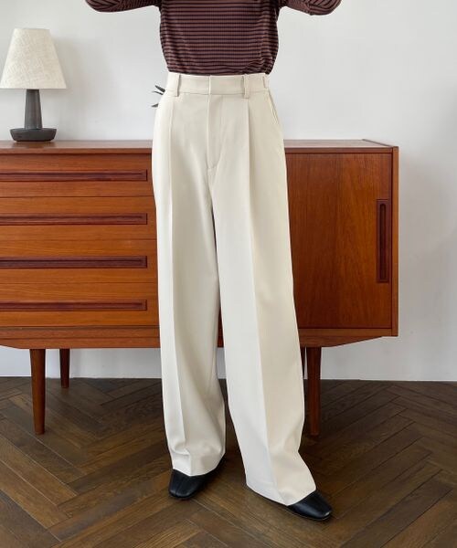 LOWRYS FARM（ローリーズファーム）の「サイドボタンワイドパンツ（パンツ・レディース・アイボリー08/ブラック09/ブルー85・S/F）」の20枚目の写真