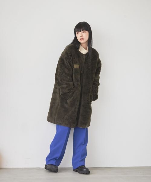 LOWRYS FARM（ローリーズファーム）の「サイドボタンワイドパンツ（パンツ・レディース・アイボリー08/ブラック09/ブルー85・S/F）」の9枚目の写真