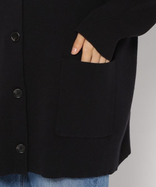 LOWRYS FARM(ローリーズファーム)の「ポケ付きBIGクルーカーディガン(トップス・レディース・アイボリー08/ブラック09/レッド35/パープル95・フリーサイズ)」の21枚目の写真