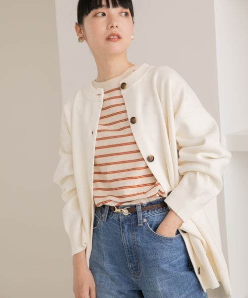 LOWRYS FARM(ローリーズファーム)の「ポケ付きBIGクルーカーディガン(トップス・レディース・アイボリー08/ブラック09/レッド35/パープル95・フリーサイズ)」の1枚目の写真