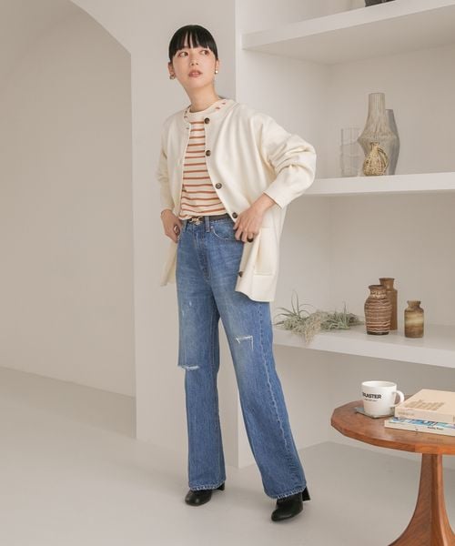 LOWRYS FARM(ローリーズファーム)の「ポケ付きBIGクルーカーディガン(トップス・レディース・アイボリー08/ブラック09/レッド35/パープル95・フリーサイズ)」の6枚目の写真