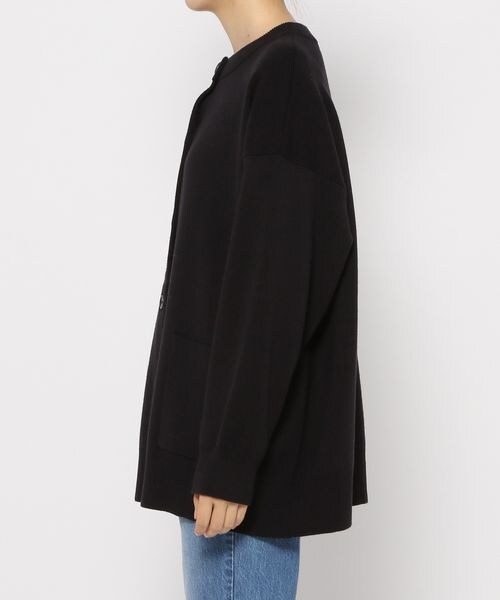 LOWRYS FARM(ローリーズファーム)の「ポケ付きBIGクルーカーディガン(トップス・レディース・アイボリー08/ブラック09/レッド35/パープル95・フリーサイズ)」の17枚目の写真