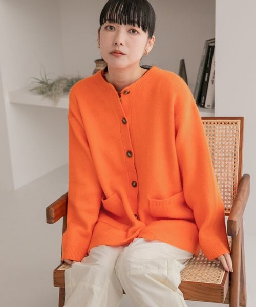 LOWRYS FARM（ローリーズファーム）の「モチモチシャギークルーカーディガン（トップス・レディース・アイボリー08/ブラック×オフ10/オレンジ45/ベージュ×ブラウン50/ブルー85/パープル92・ショート丈M/ロング丈L）」の3枚目の写真