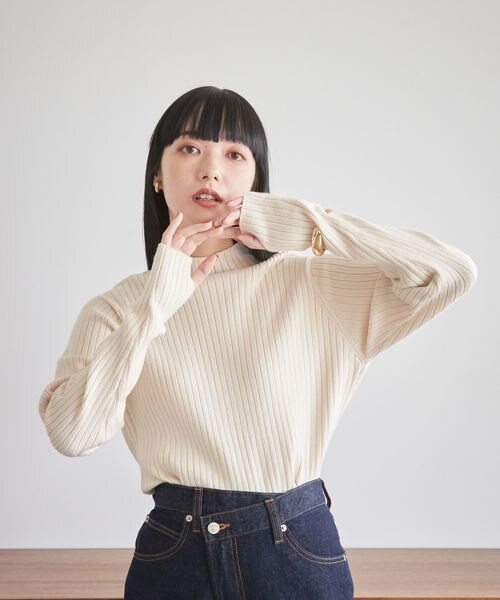 LOWRYS FARM（ローリーズファーム）の「マシンウォッシャブルハイネックロングスリーブ（トップス・レディース・オフ05/ブラック09/ピンク22/パープル95・フリーサイズ）」の7枚目の写真