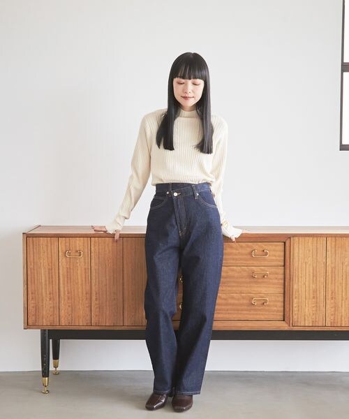 LOWRYS FARM（ローリーズファーム）の「マシンウォッシャブルハイネックロングスリーブ（トップス・レディース・オフ05/ブラック09/ピンク22/パープル95・フリーサイズ）」の6枚目の写真