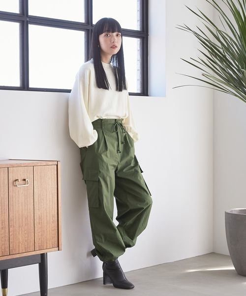 LOWRYS FARM（ローリーズファーム）の「ウスモチソデボリュームロングスリーブ（トップス・レディース・アイボリー08/ブラック09/ピンク25/ブラウン58/グリーン75・フリーサイズ）」の7枚目の写真