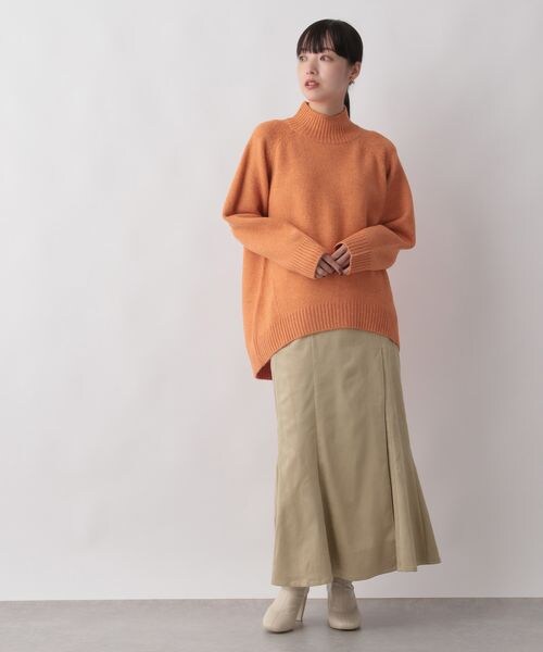 LOWRYS FARM（ローリーズファーム）の「モチモチハイネック（トップス・レディース・アイボリー08/ブラック09/ライトグレー12/オレンジ45/ブルー85・フリーサイズ）」の14枚目の写真