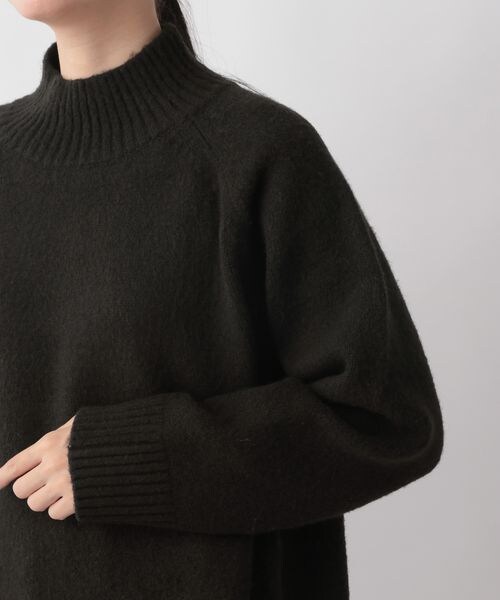 LOWRYS FARM（ローリーズファーム）の「モチモチハイネック（トップス・レディース・アイボリー08/ブラック09/ライトグレー12/オレンジ45/ブルー85・フリーサイズ）」の22枚目の写真