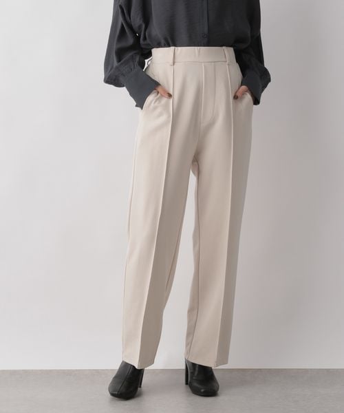 LOWRYS FARM(ローリーズファーム)の「スタイルUPポンチパンツ(パンツ・レディース・アイボリー08/ブラック09/オレンジ45/ブラウン55・M/L)」の1枚目の写真