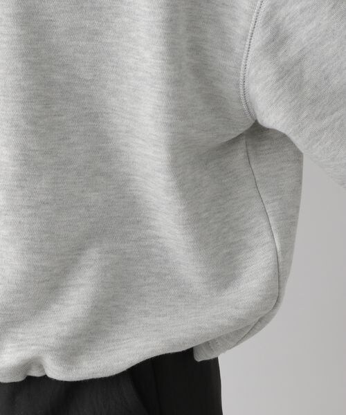 LOWRYS FARM（ローリーズファーム）の「ハイＺＩＰドロストプルオーバー（トップス・レディース・アイボリー08/グレー12/チャコールグレー18/ブルー85・F）」の22枚目の写真