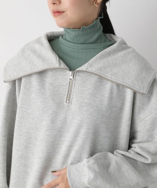 LOWRYS FARM（ローリーズファーム）の「ハイＺＩＰドロストプルオーバー（トップス・レディース・アイボリー08/グレー12/チャコールグレー18/ブルー85・F）」の20枚目の写真