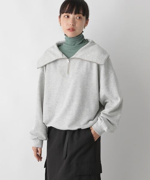 LOWRYS FARM（ローリーズファーム）の「ハイＺＩＰドロストプルオーバー（トップス・レディース・アイボリー08/グレー12/チャコールグレー18/ブルー85・F）」の2枚目の写真