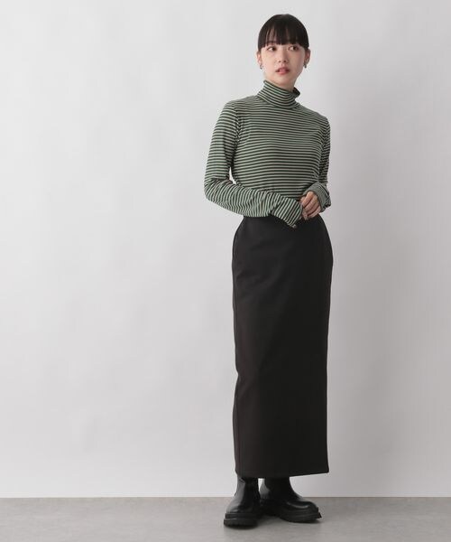 LOWRYS FARM（ローリーズファーム）の「ボーダータートル（トップス・レディース・オフホワイト05/ブラウン58/グリーン75・F）」の9枚目の写真