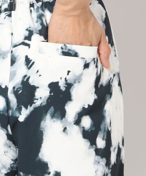 PAGEBOY（ページボーイ）の「ペイント柄パンツ（パンツ・レディース・ブラック09/パープル系92・F）」の15枚目の写真