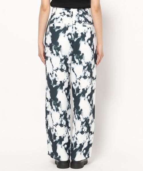 PAGEBOY（ページボーイ）の「ペイント柄パンツ（パンツ・レディース・ブラック09/パープル系92・F）」の11枚目の写真