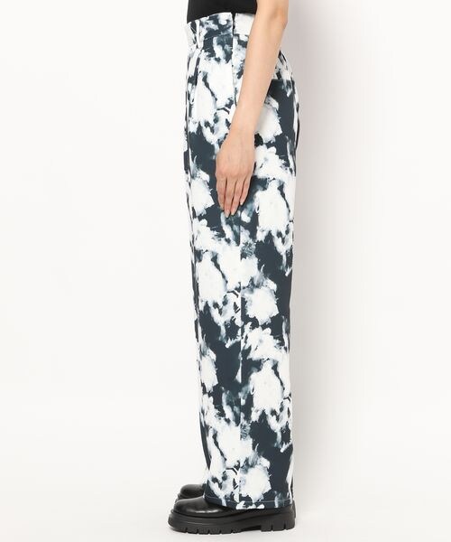 PAGEBOY（ページボーイ）の「ペイント柄パンツ（パンツ・レディース・ブラック09/パープル系92・F）」の10枚目の写真