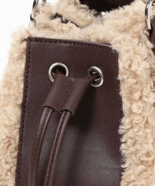 PAGEBOY（ページボーイ）の「ボアMIXバッグ（バッグ・レディース・オフホワイト05/ベージュ55・F）」の12枚目の写真