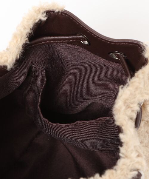 PAGEBOY（ページボーイ）の「ボアMIXバッグ（バッグ・レディース・オフホワイト05/ベージュ55・F）」の16枚目の写真