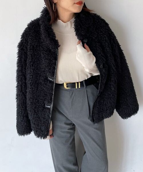 PAGEBOY（ページボーイ）の「カーリーボアブルゾン（ジャケット/アウター・レディース・オフホワイト05/ブラック09/チャコール18・F）」の12枚目の写真