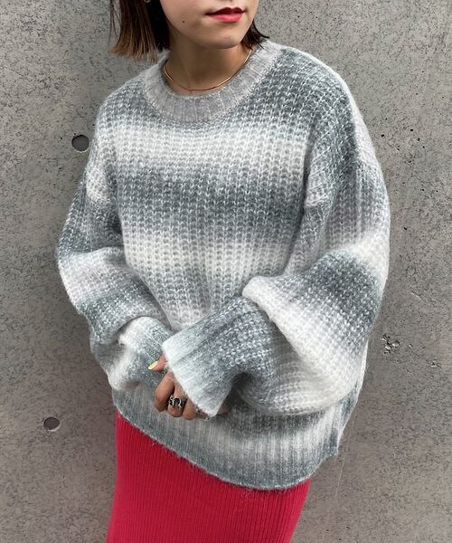 PAGEBOY（ページボーイ）の「グラデーションクルーニット（トップス・レディース・モノトーン10/グリーン系70/ブルー系80・F）」の7枚目の写真