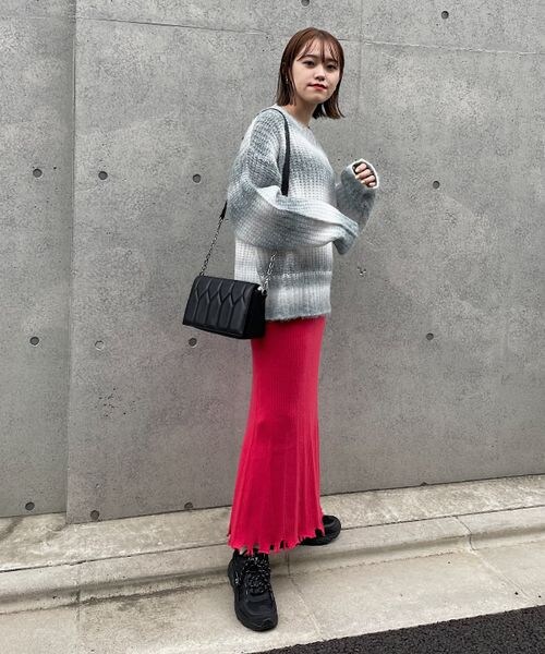 PAGEBOY（ページボーイ）の「グラデーションクルーニット（トップス・レディース・モノトーン10/グリーン系70/ブルー系80・F）」の9枚目の写真